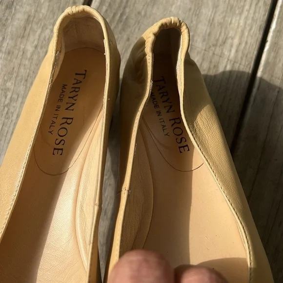 Vero Cuoio Cream Flats - Picture 7 of 9